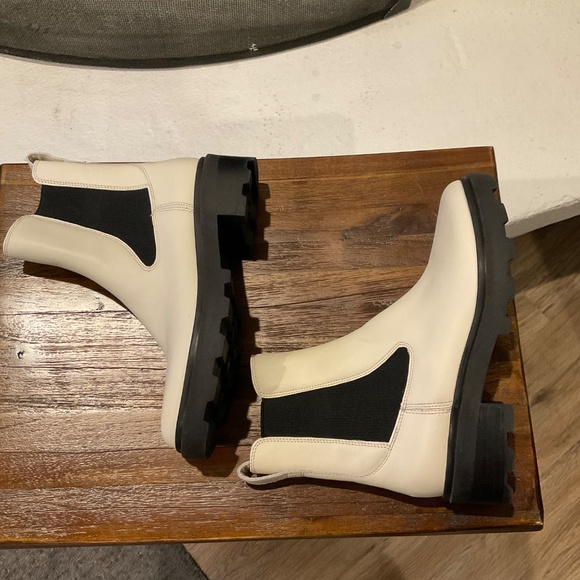 Madewell The Wyckoff Chelsea Lugsole Boot Pale Parchment size 7 - Picture 5 of 8